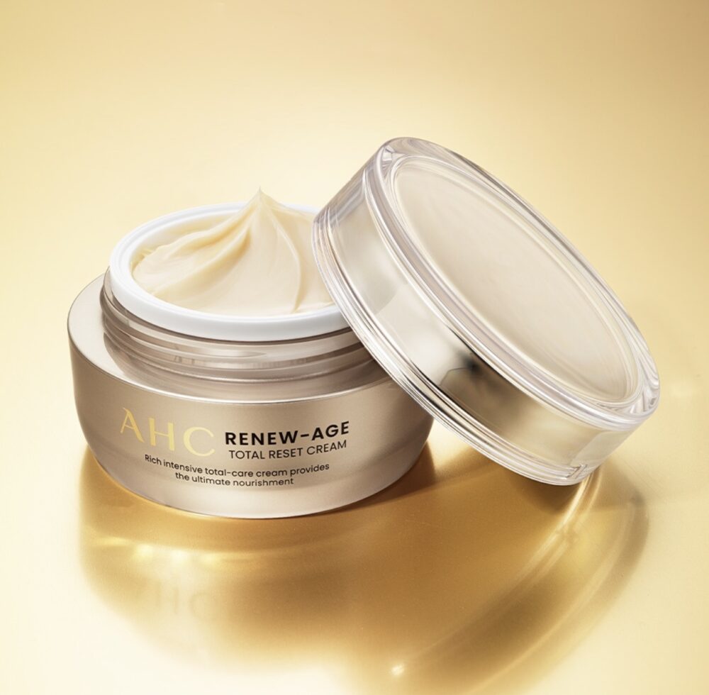 AHC Renewal Age Total of 4 Gift Set